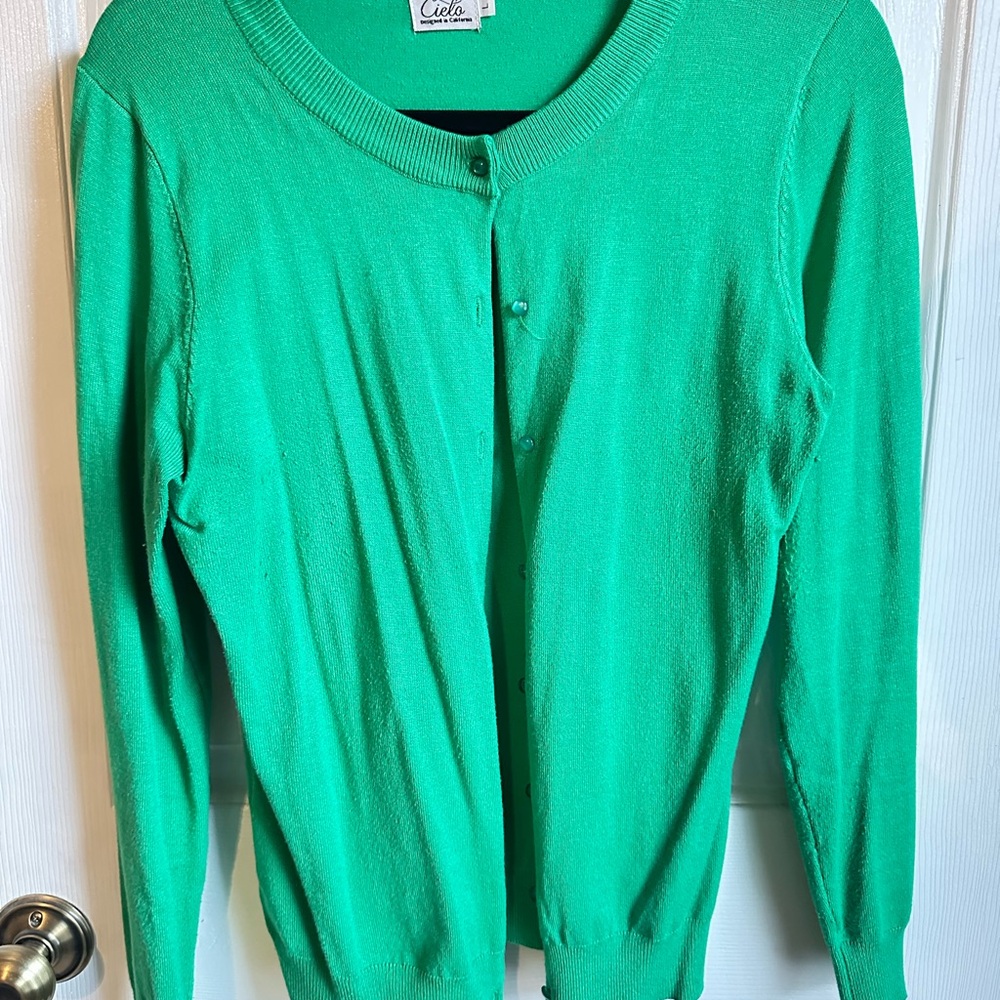 Cielo Women's Vibrant Green Cardigan